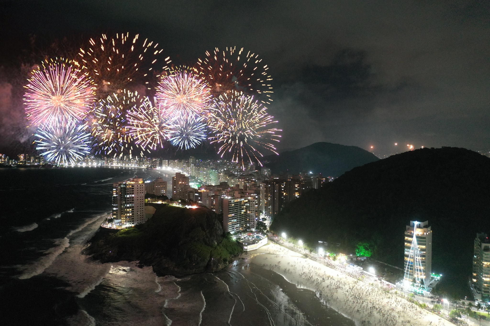 Réveillon no Guarujá – Praia de Pitangueiras