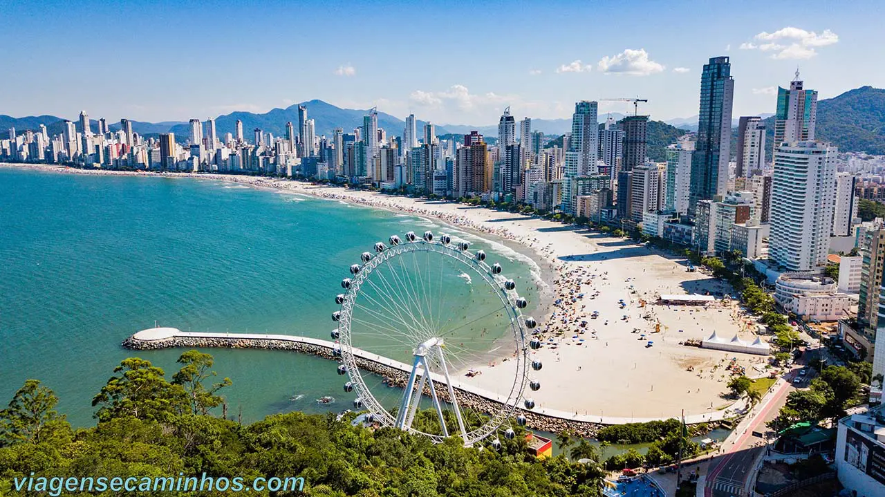 Balneário Camboriú + Beto Carrero World – Praia, Diversão e Aventura